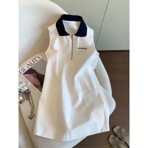 夏季温婉大方衣服设计感新款减龄时尚小众休闲撞色翻领无袖连衣裙