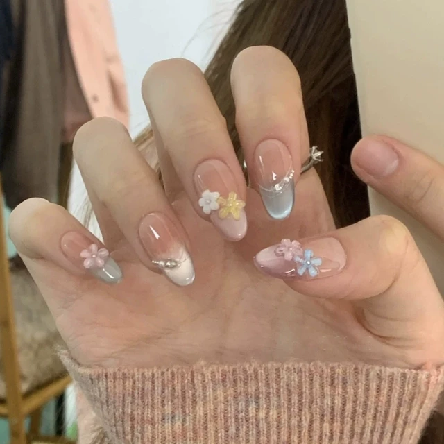 【糖果冰花】纯手工穿戴甲水晶小花显白高级多巴胺五彩猫眼美甲贴