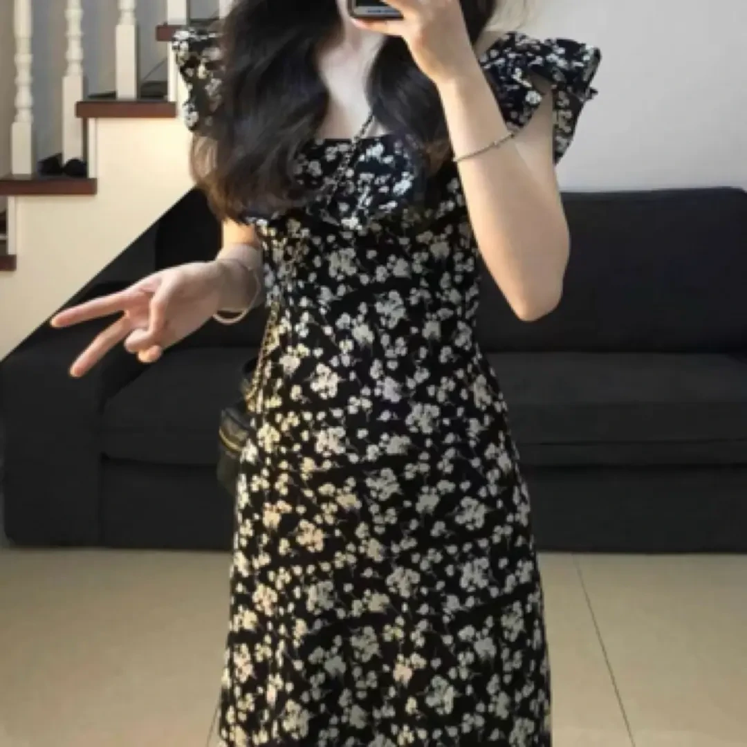 直播链接小飞袖碎花连衣裙法式泡泡袖夏季方领气质时尚收腰碎花