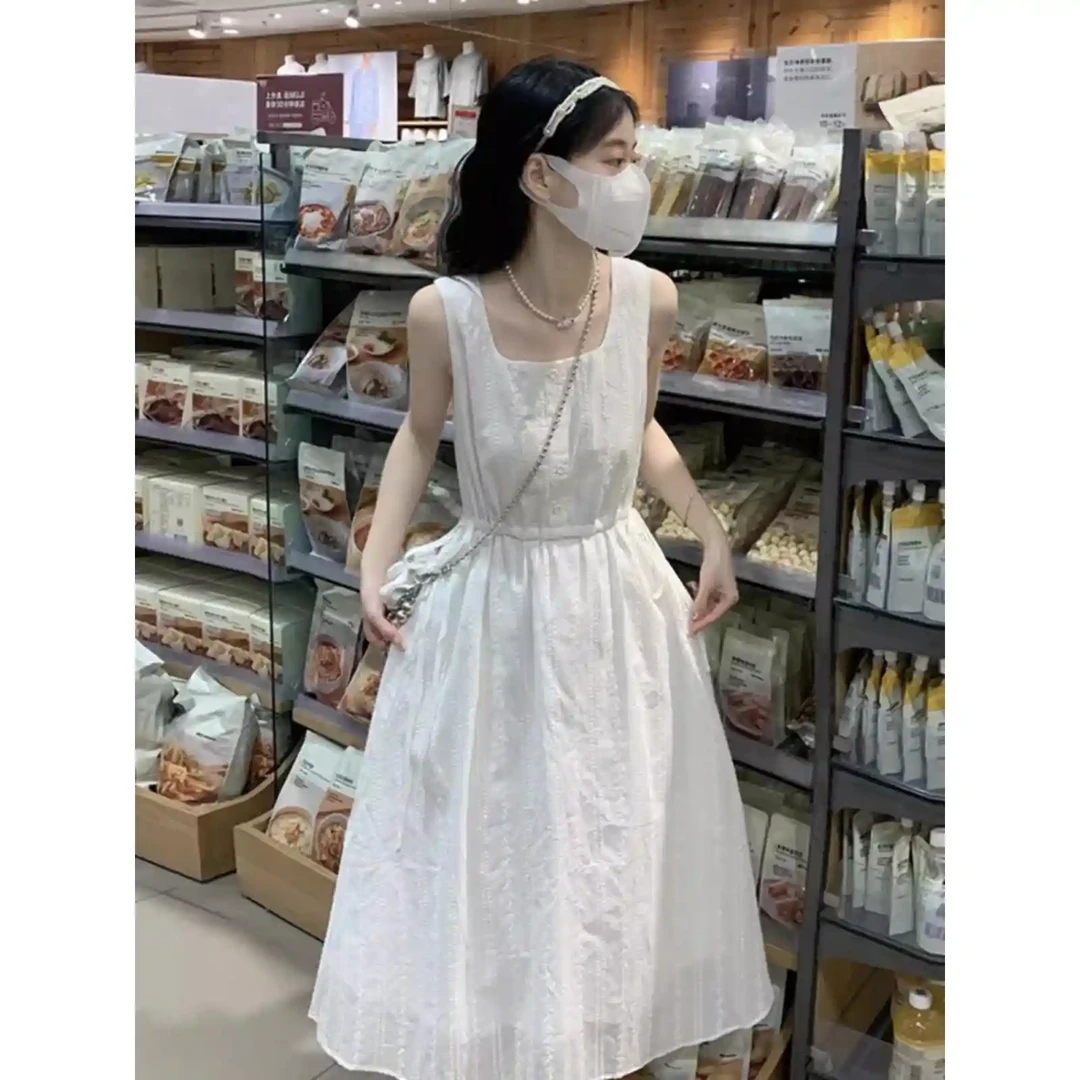 白色吊带连衣裙少女夏装2024新款初中高中学生法式方领收腰长裙子