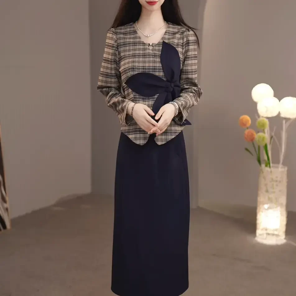 2025新款两件套优雅气质时尚减龄休闲显瘦收腰早秋法式连衣裙