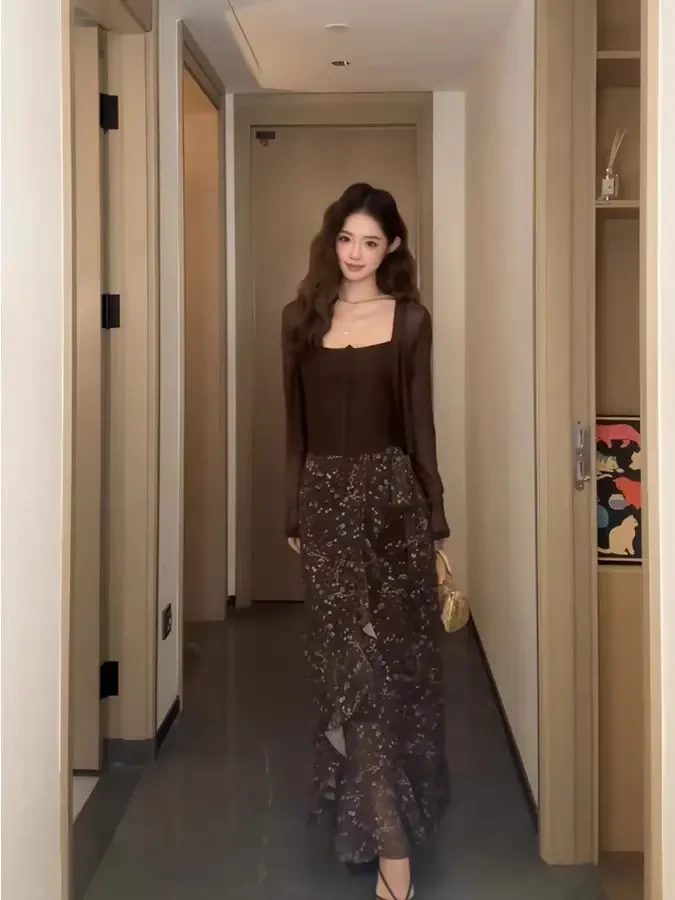 夏季新款高级感穿搭防晒针织衫气质吊带上衣碎花半身裙时尚套装女