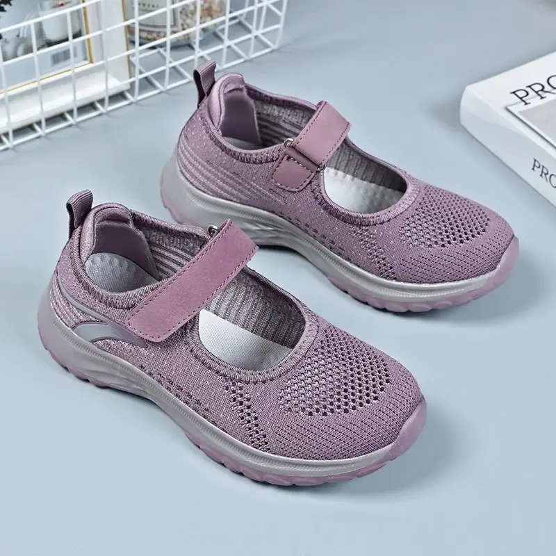 足力健安全老人鞋女夏季透气网眼妈妈网鞋中老年方口凉鞋加宽大