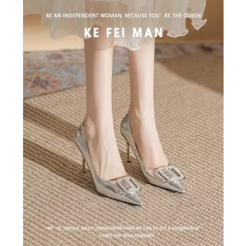 法式气质石头纹漆皮高跟鞋女2024年新款春秋浅口尖头细跟单鞋银色