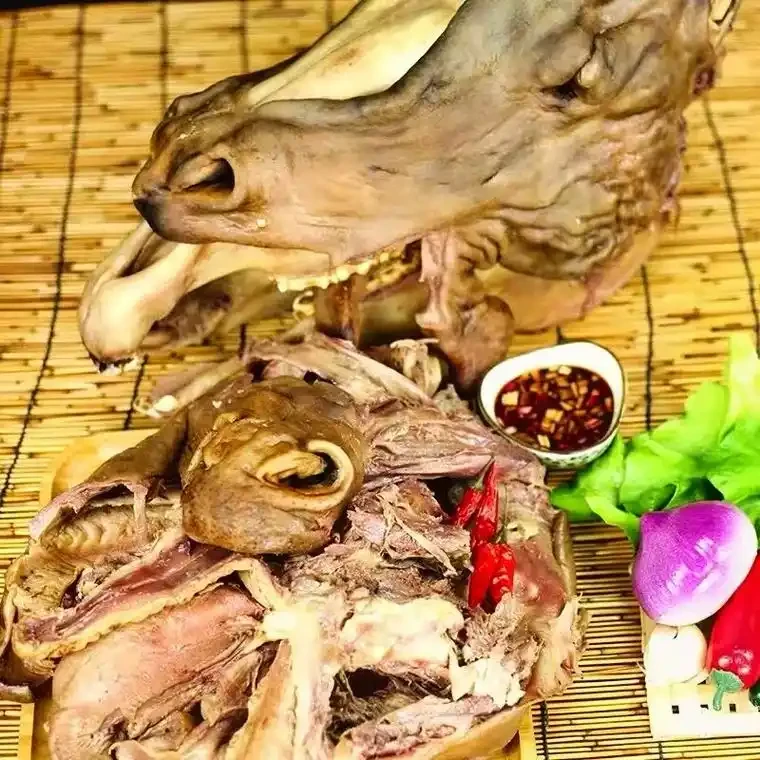四斤带皮马头肉卷大饼夹火烧