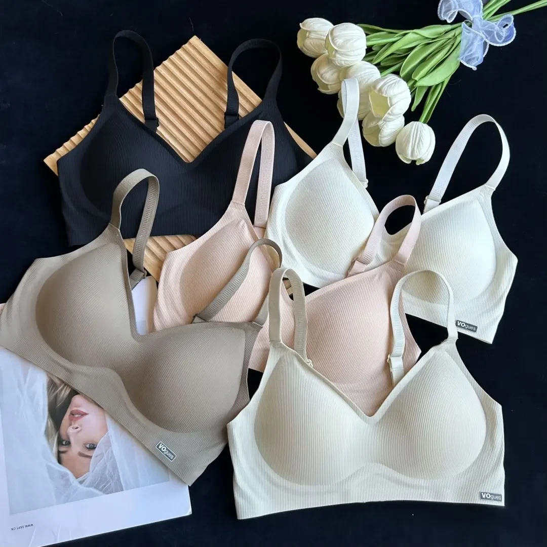 聚拢3D无痕果冻软支撑内衣小胸防下垂舒适透气无钢圈文胸提拉紧致