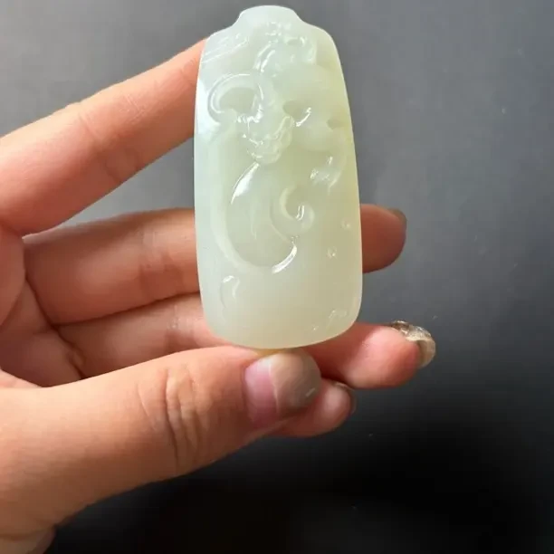 和田玉新疆料于田螭龙无事牌