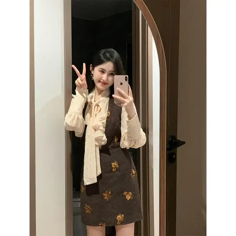 春秋新款法式气质小香风内搭长袖衬衫收腰显瘦叠穿亮片背心连衣裙