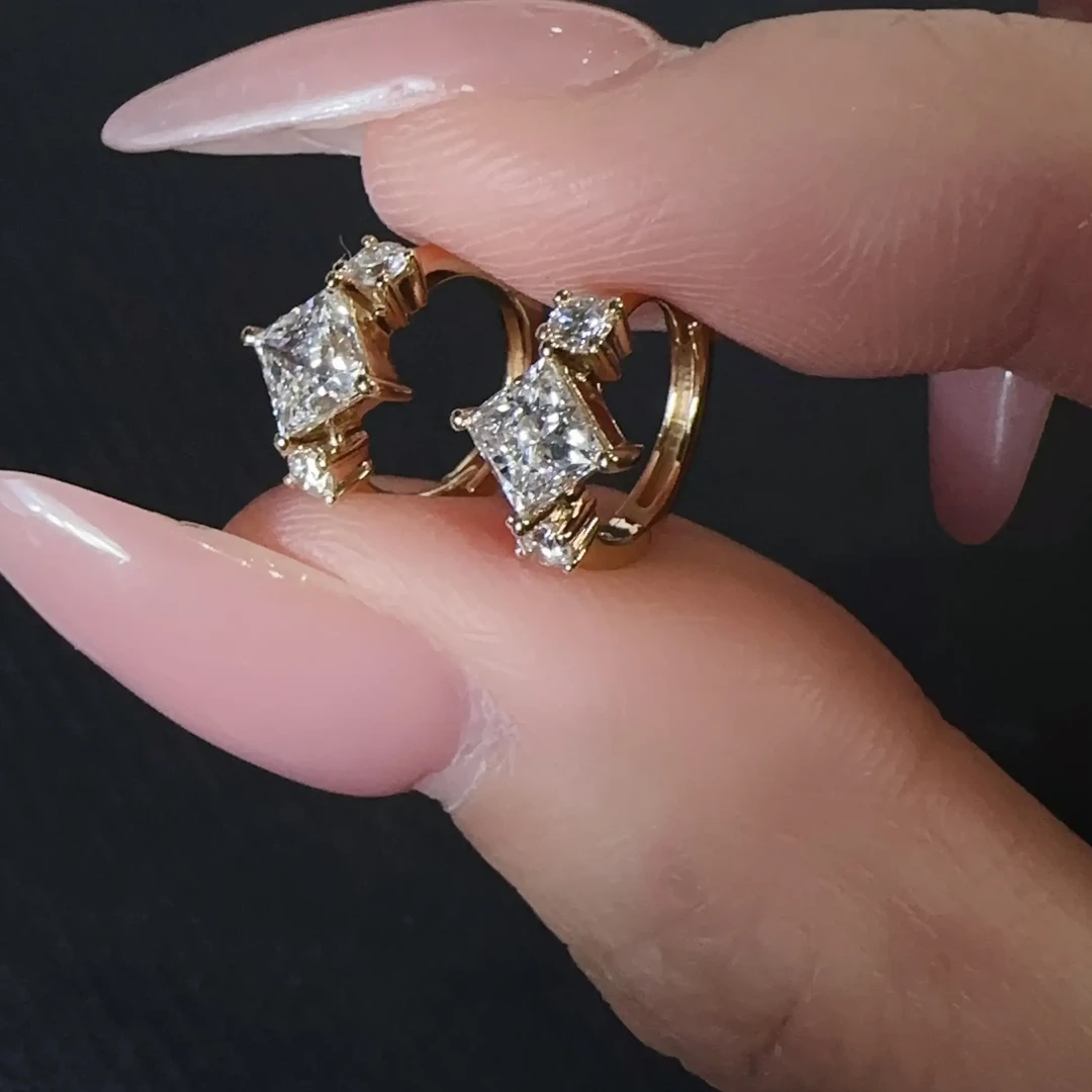 实验室培育钻石1-18K金公主方耳包