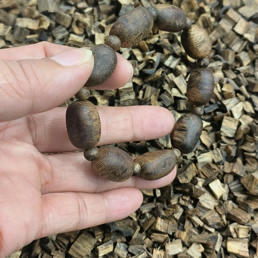 沉香奇楠大瘤疤单圈