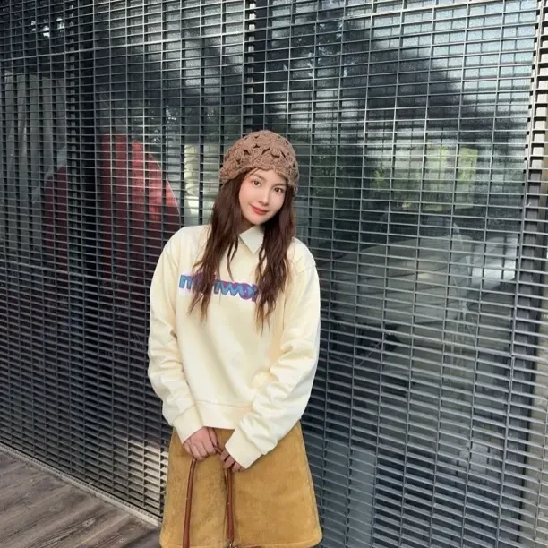 加绒秋冬简约宽松型圆领厚款针织秋季卫衣情侣字母