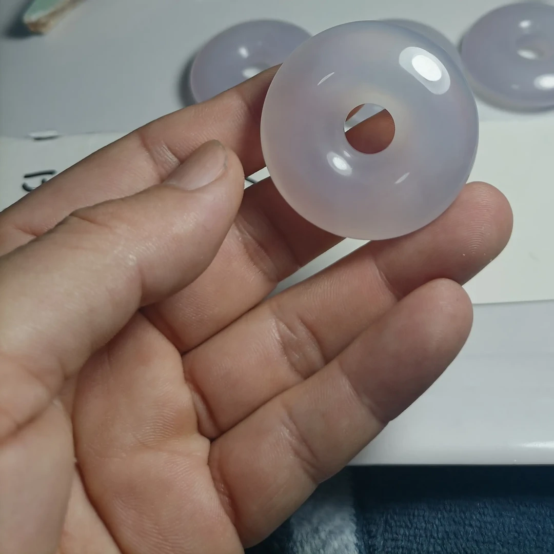 天然玛瑙玉髓平安扣吊坠尺寸约25mm高冰透百搭