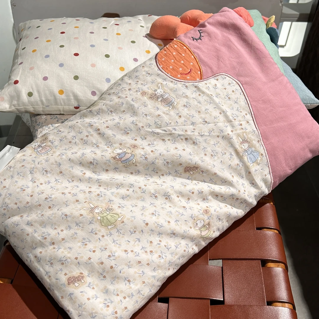 砂洗儿童动物枕（小米壳）幼儿园