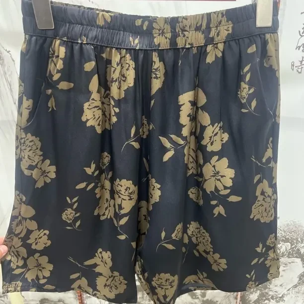 新款休闲时尚桑蚕丝五分裤女花色