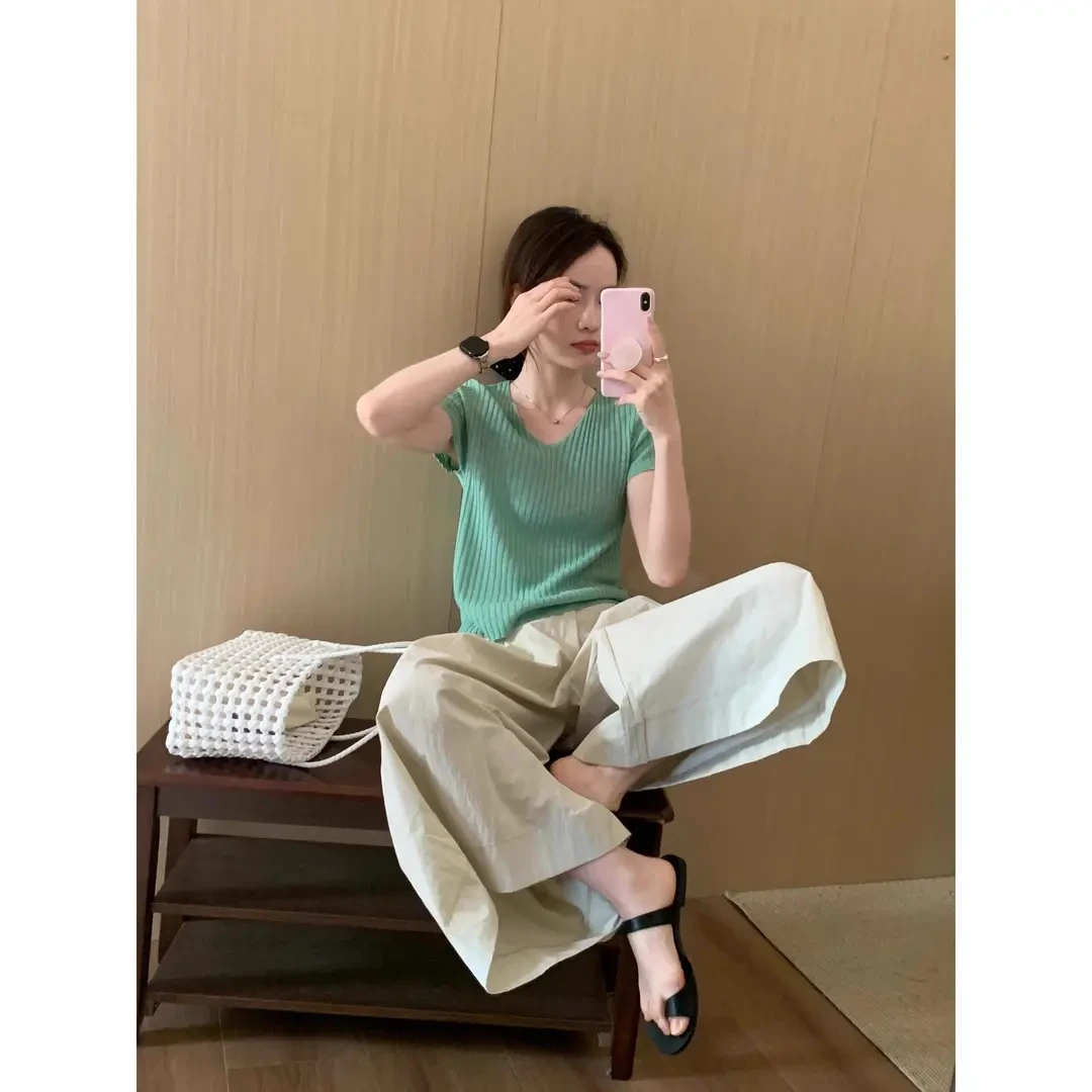 夏季ootd减龄穿搭一整套女V领薄款针织短袖t恤女休闲裤显瘦两件套