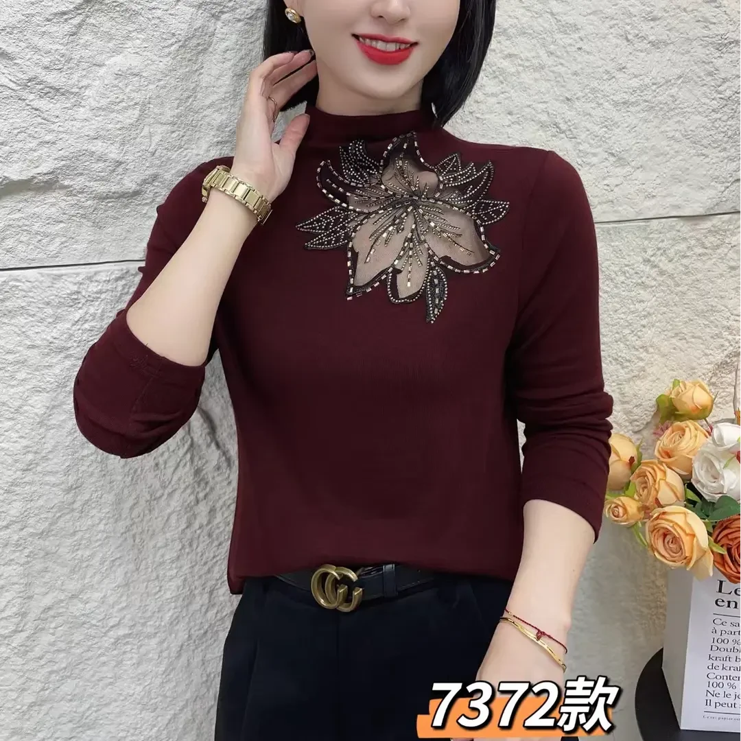 2025秋冬新款时尚半高领纯色镂空大花长袖洋气百搭修身显瘦小衫