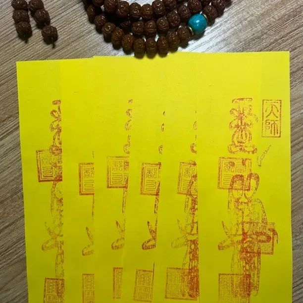 夫妻感情好手机贴 教您如何正确使用手机贴