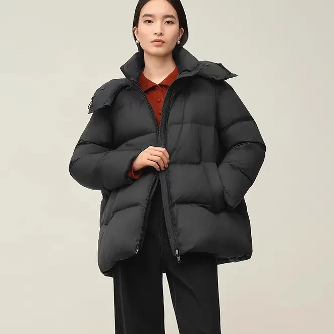 爱居兔简约立领连帽女2025年冬季新款时尚宽松廓形保暖外套