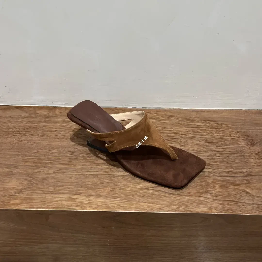 2025夏季新款法式气质简约夹趾跛跟女鞋外穿人字拖时尚百搭凉拖鞋