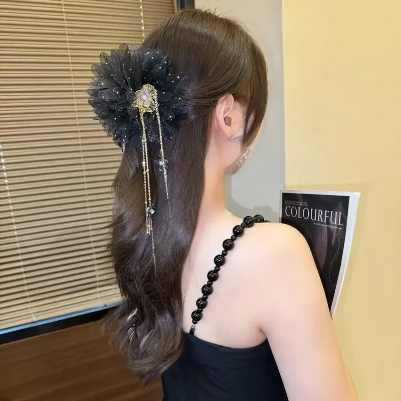 未来发饰2025春夏新款“金枝玉叶”流苏抓夹气质百搭显发量鲨鱼夹子