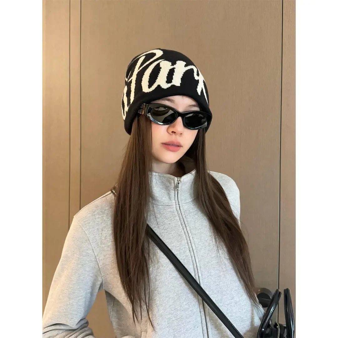 双面戴！字母显脸小针织帽女秋冬护耳保暖大头围冷帽百搭毛线帽子