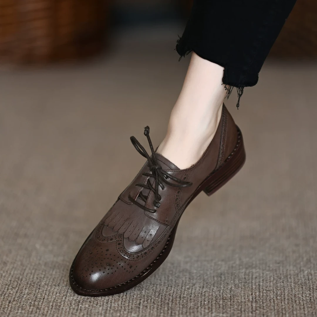 英伦小皮鞋女2025年新款春秋低跟复古圆头流苏系带布洛克深口单鞋