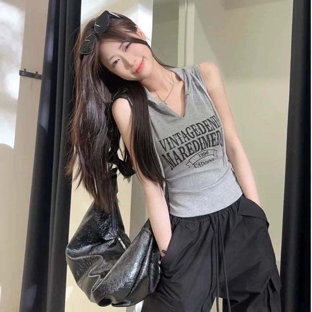 设计感小众辣妹背心外穿女夏美式字母印花短款宽松无袖连帽上衣潮