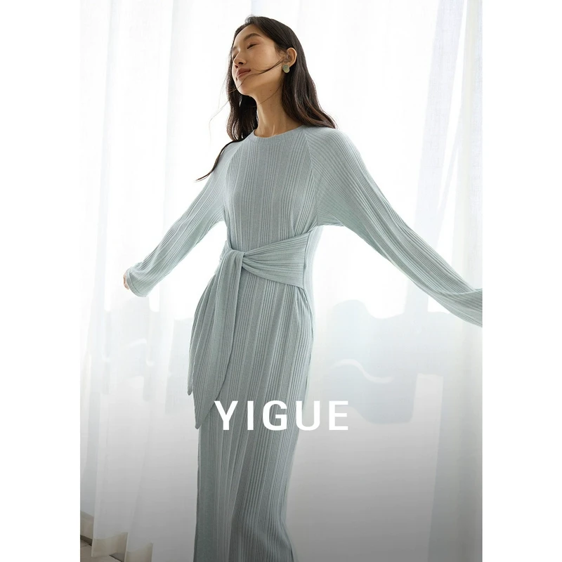 亦谷针织连衣裙女装2025春季新款冷淡系漂亮气质长款裙子G5CAL009