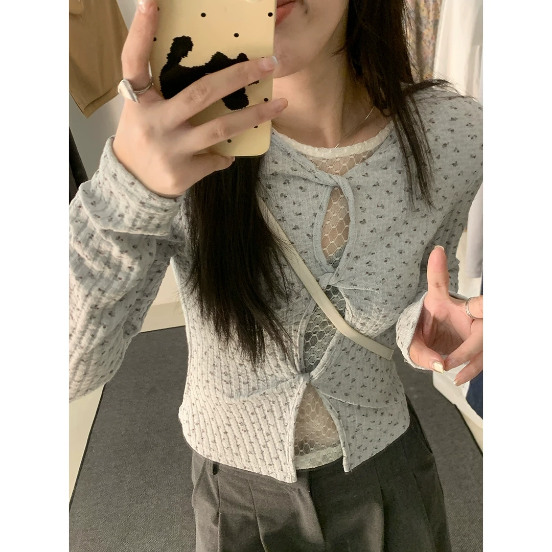 “清冷钓系”韩系碎花拼接蕾丝假两件上衣小众设计感