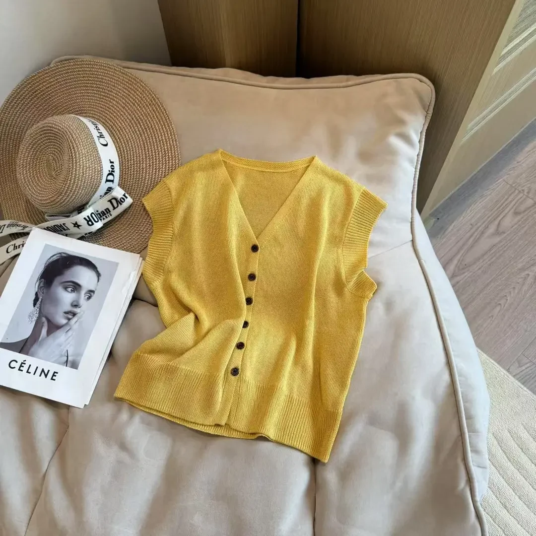 2025年夏季新款简约纯色单排扣V领针织短袖上衣气质百搭洋气女装