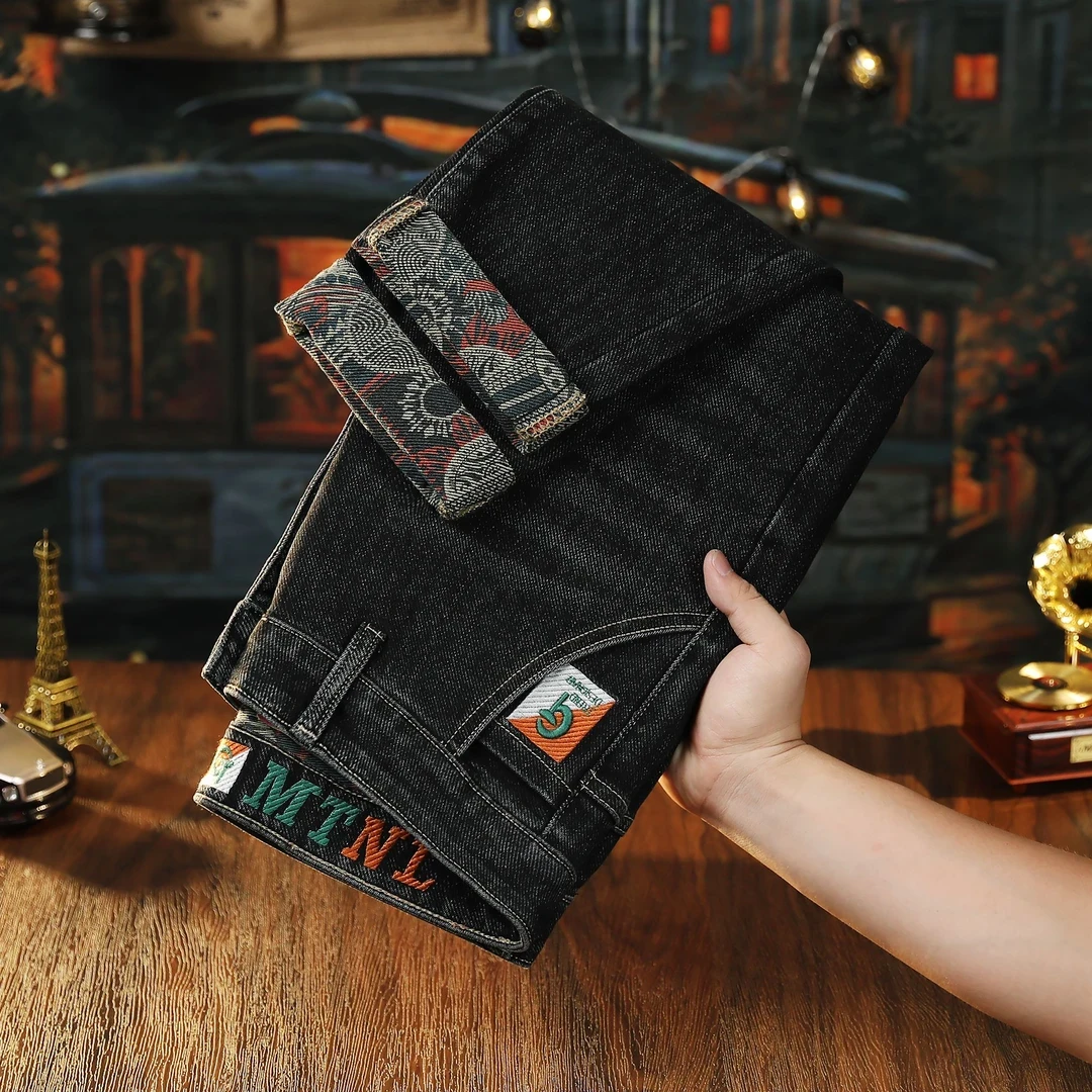 裤子男款爆款2025新款春季新款牛仔裤潮流刺绣印花百搭直筒长裤男