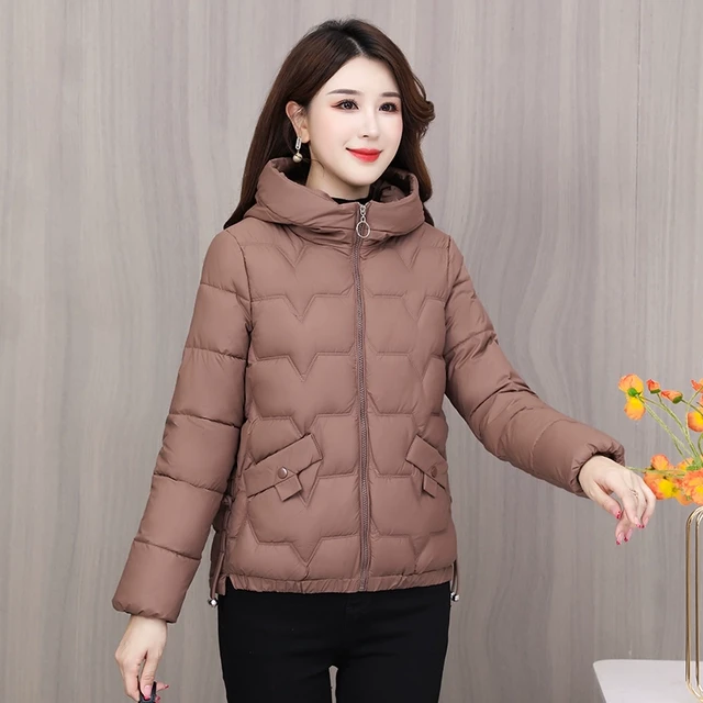 妈妈冬季棉服女款外套时尚短款洋气棉袄新款中老年人大码保暖棉衣