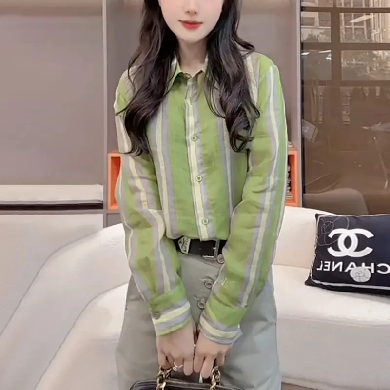 港风时尚绿色条纹翻领单排扣衬衫春季新款高级感通勤百搭显瘦上衣
