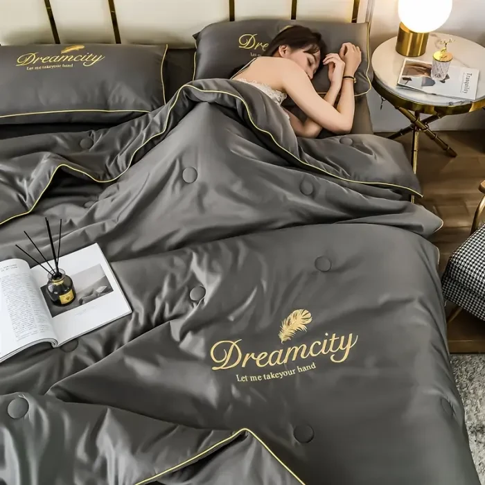 可机洗-夏季新款刺绣水洗夏凉被空调被四件套凉感丝滑薄款纯色