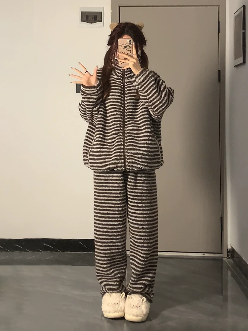 【情侣家居服】韩版条纹珊瑚绒睡衣女款冬季新款加厚保暖毛绒两件套