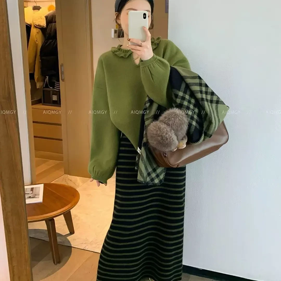慵懒休闲V领木耳边针织毛衣女秋冬百搭保暖上衣
