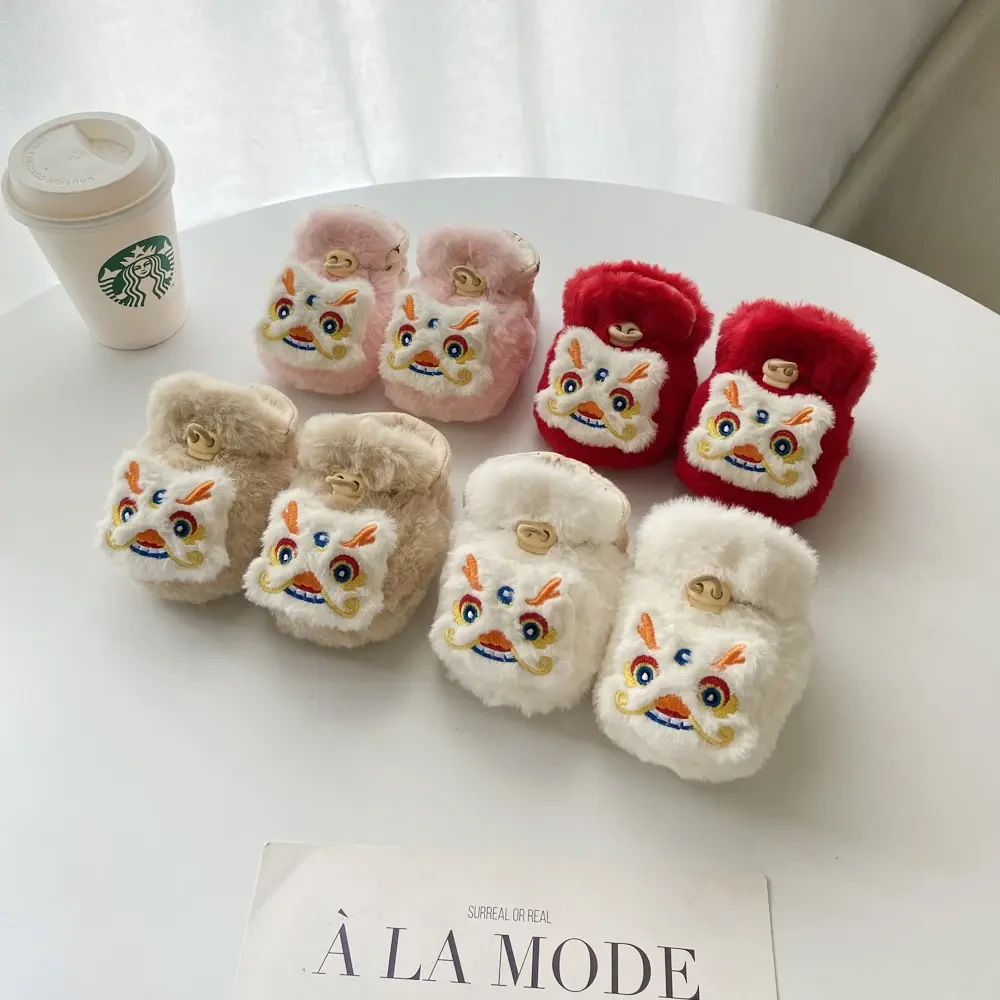 婴儿鞋子秋冬季男女童小月龄婴幼儿龙年宝宝毛绒鞋保暖鞋袜防掉跟