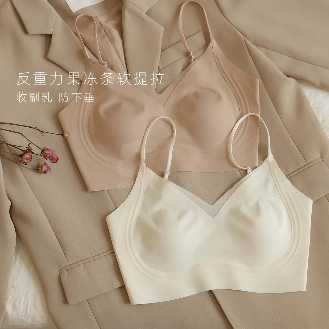 维多利亚新款舒适无痕果冻条大胸显小超薄杯欧若风美背1639
