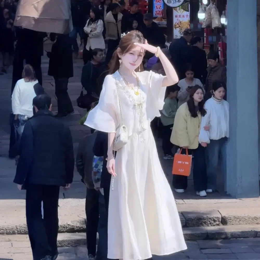 2025新中式盘扣子外搭小披肩防晒开衫外套显瘦气质连衣裙套装女