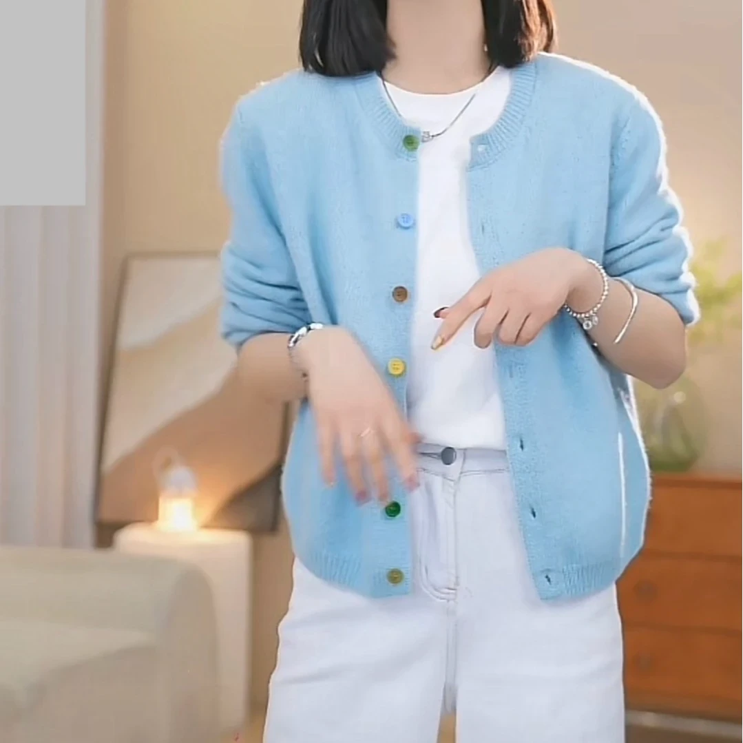 蓝色针织衫女士开衫彩扣毛衣外套春季2025年新款百搭减龄气质上衣