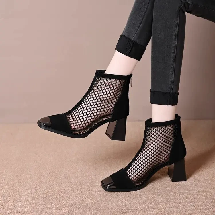 网面镂空靴女2025年新款夏季透气网红瘦瘦靴踝靴黑色粗跟短靴凉靴