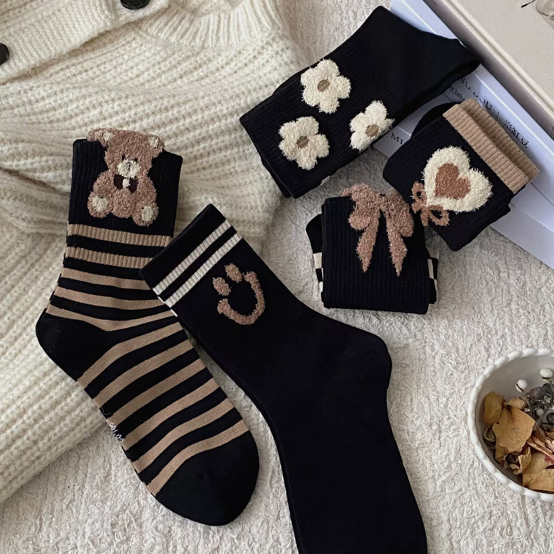 女保暖笑脸冬季中筒袜田园风美腿塑形日系风运动风复古风