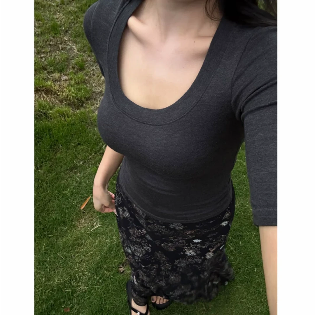 2025夏季修身型纽扣U型领纯色圆领中袖T恤显瘦夏季凉感T恤