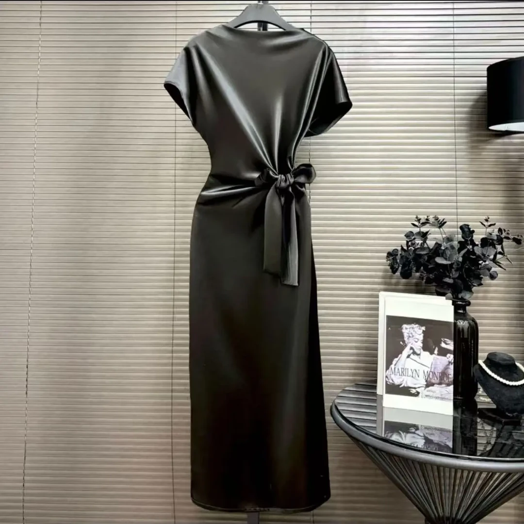 2026春夏新款高级黑修身显瘦名媛气质缎面连衣裙