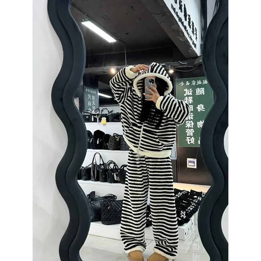 加厚法兰绒家居服套装睡衣套装直筒显瘦条纹秋冬睡衣套装