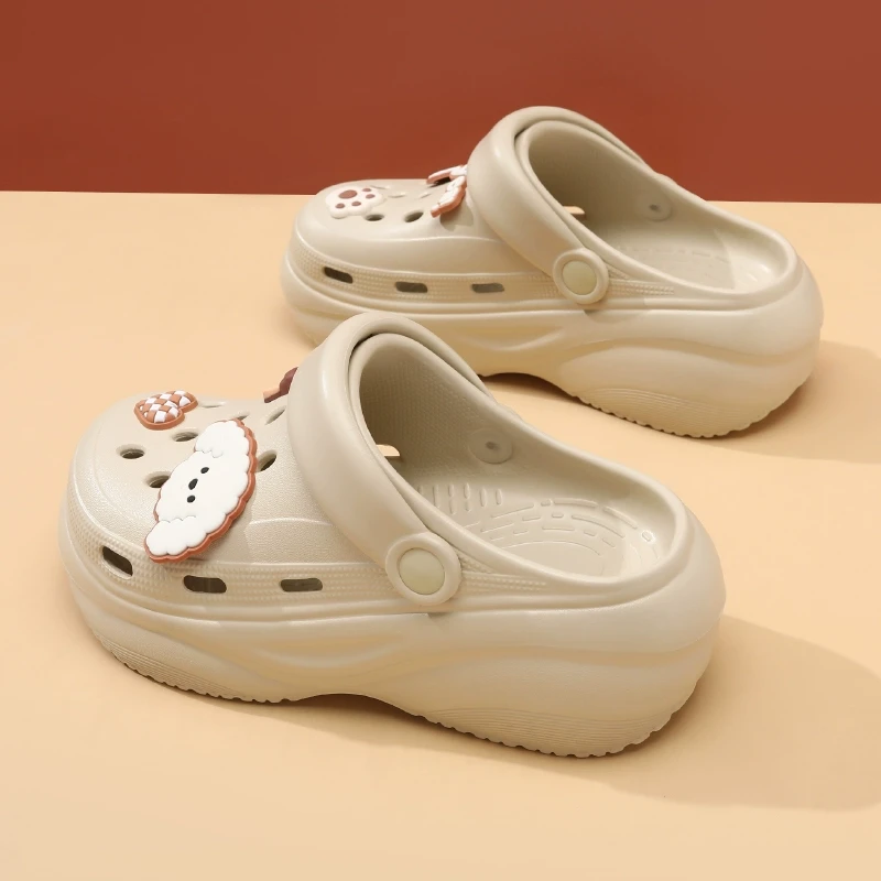 洞洞鞋女夏季外穿2025新款厚底增高凉鞋时尚软底防滑沙滩松糕凉拖