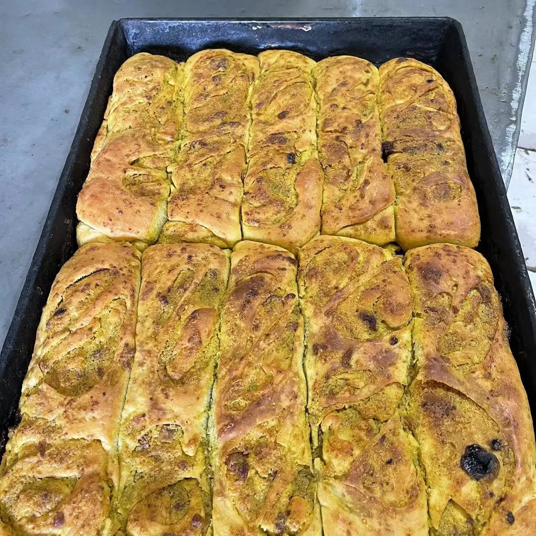 临夏清真华寺街牛舌饼纯碱老缸发