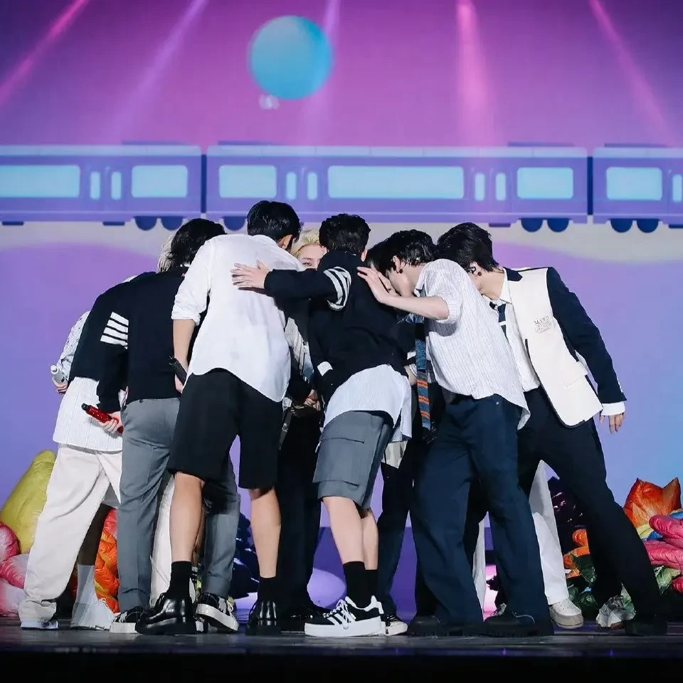 seventeen小卡盲盒10张（直发不拆）