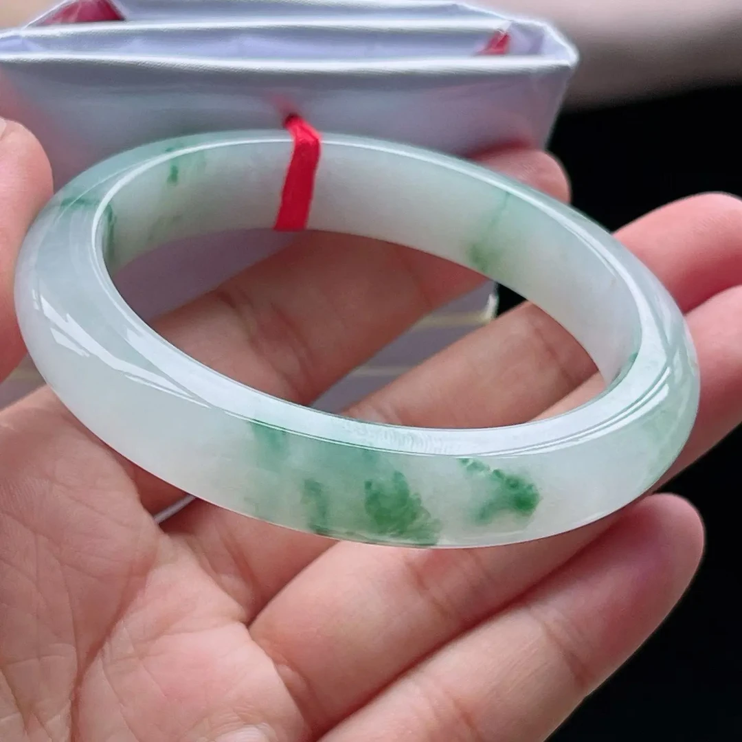 缅甸翡翠a货，冰飘花女款时尚百搭手镯