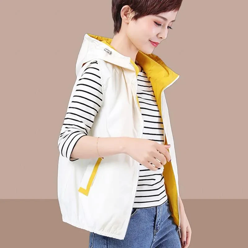 洋气时髦妈妈马甲女士2025夏薄款背心防晒衣坎肩大码马夹女式外搭